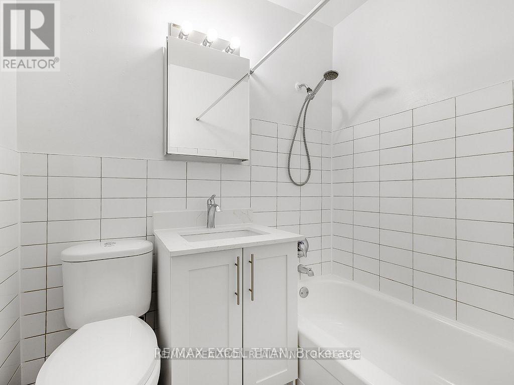 102 - 165 Colborne Avenue, Richmond Hill, Ontario  L4C 2K2 - Photo 16 - N12941602