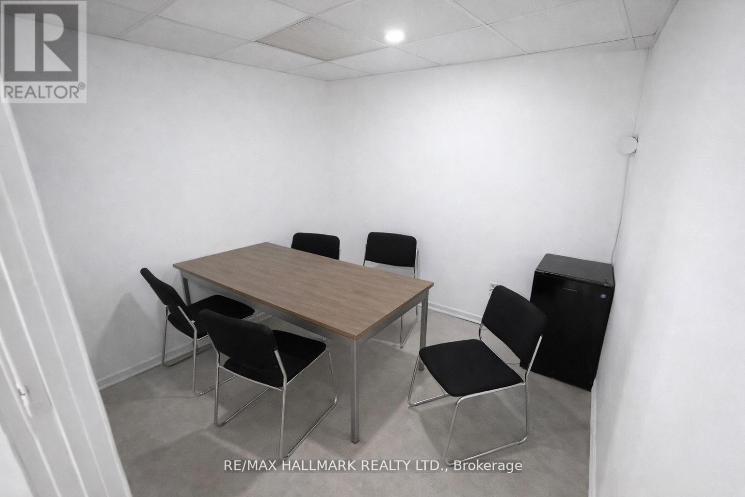 A&b - 48 Prospect Street, Newmarket, Ontario  L3Y 3S9 - Photo 10 - N12941634