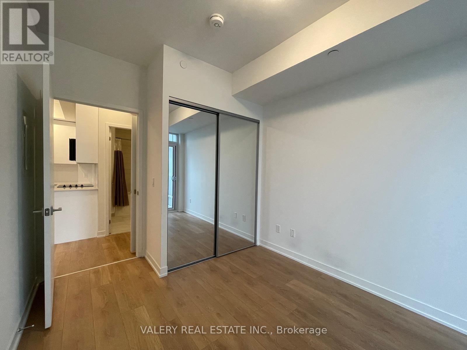 1001 - 474 Caldari Road, Vaughan, Ontario  L4K 0R5 - Photo 16 - N12941640