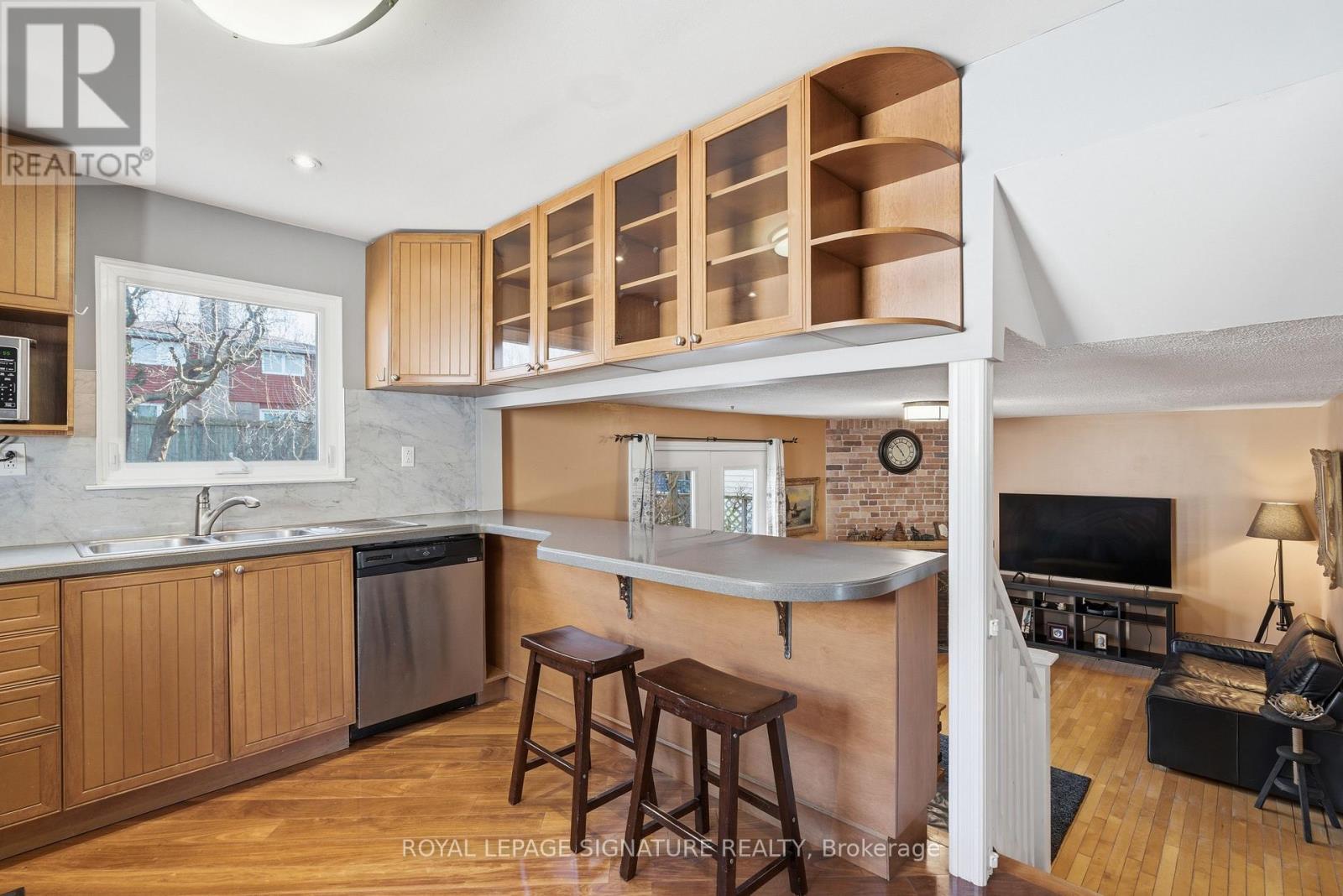 127 Snowshoe Crescent, Markham, Ontario  L3T 4N1 - Photo 11 - N12941642