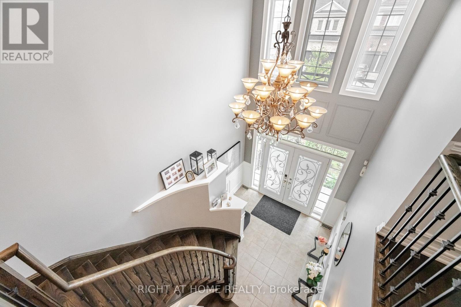 246 Aspenwood Drive, Newmarket, Ontario  L3X 3K7 - Photo 20 - N12941650