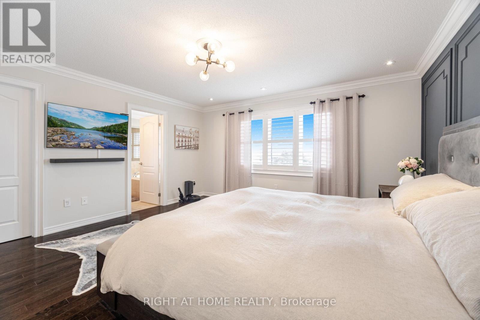 246 Aspenwood Drive, Newmarket, Ontario  L3X 3K7 - Photo 23 - N12941650