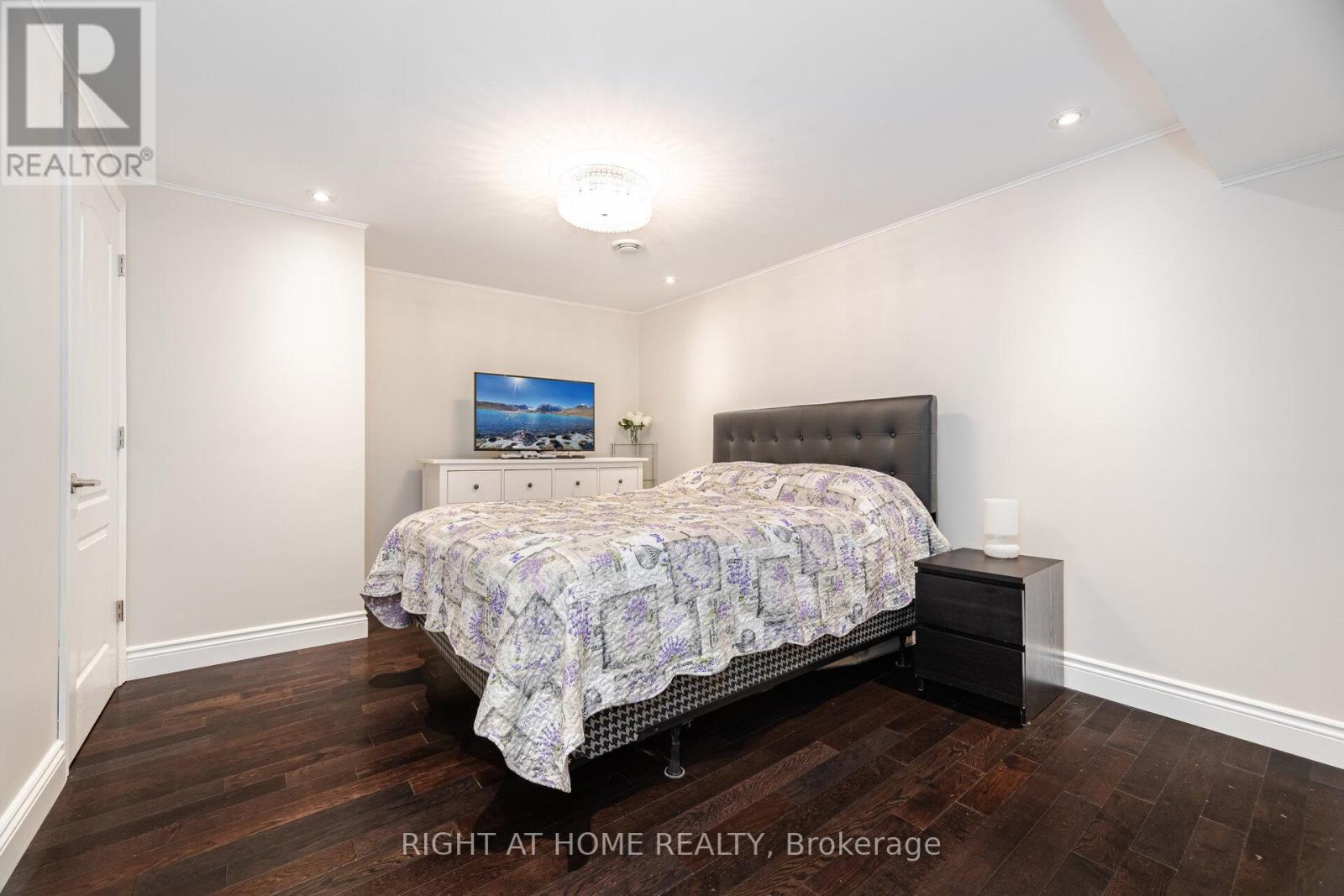 246 Aspenwood Drive, Newmarket, Ontario  L3X 3K7 - Photo 40 - N12941650