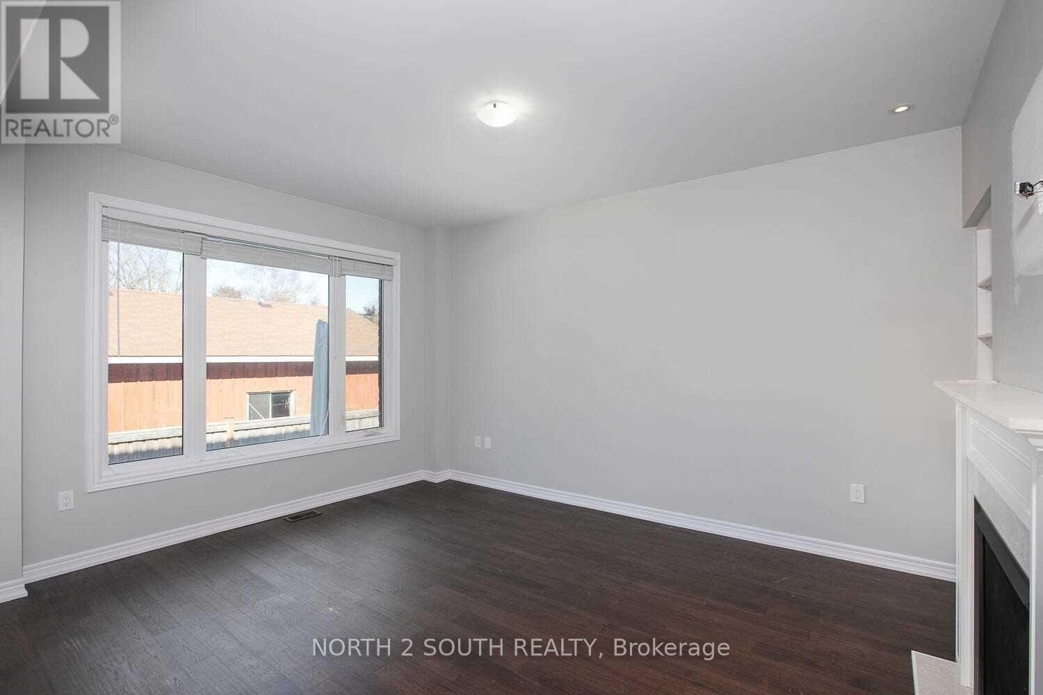 80 Robb Thompson Road, East Gwillimbury (Mt Albert), Ontario  L0G 1M0 - Photo 13 - N12941662