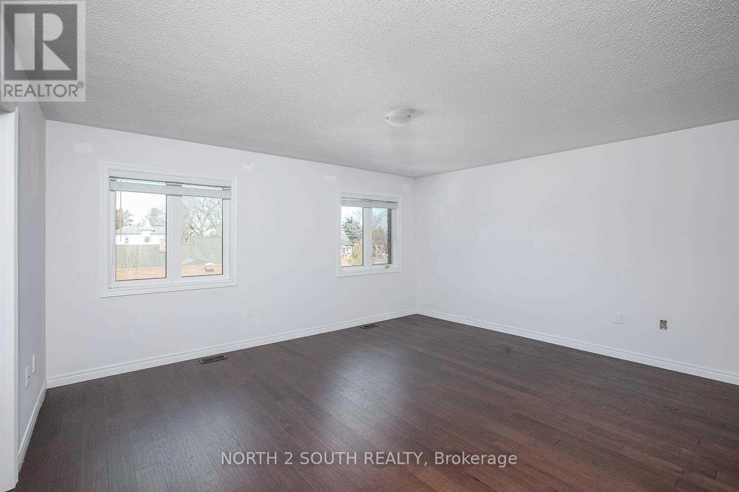 80 Robb Thompson Road, East Gwillimbury (Mt Albert), Ontario  L0G 1M0 - Photo 20 - N12941662