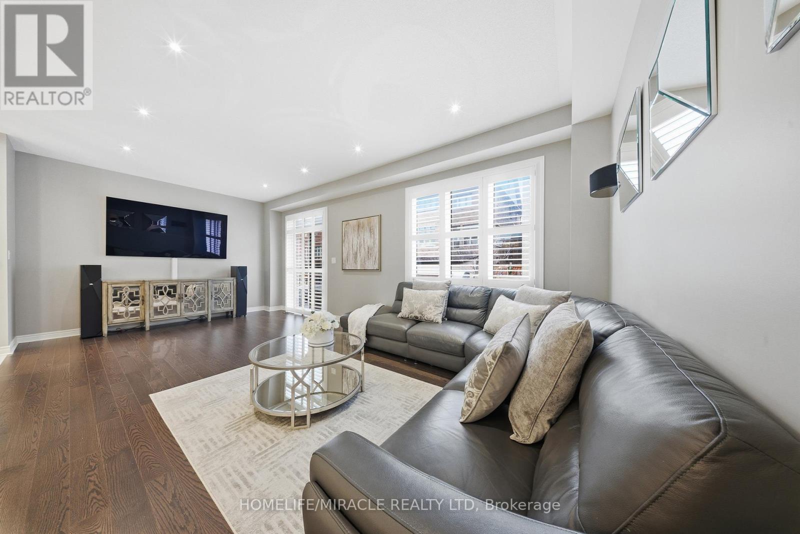 79 Willoughby Way, New Tecumseth, Ontario  L9R 0P4 - Photo 14 - N12941668