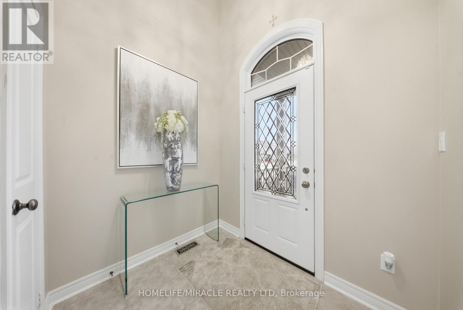 79 Willoughby Way, New Tecumseth, Ontario  L9R 0P4 - Photo 6 - N12941668