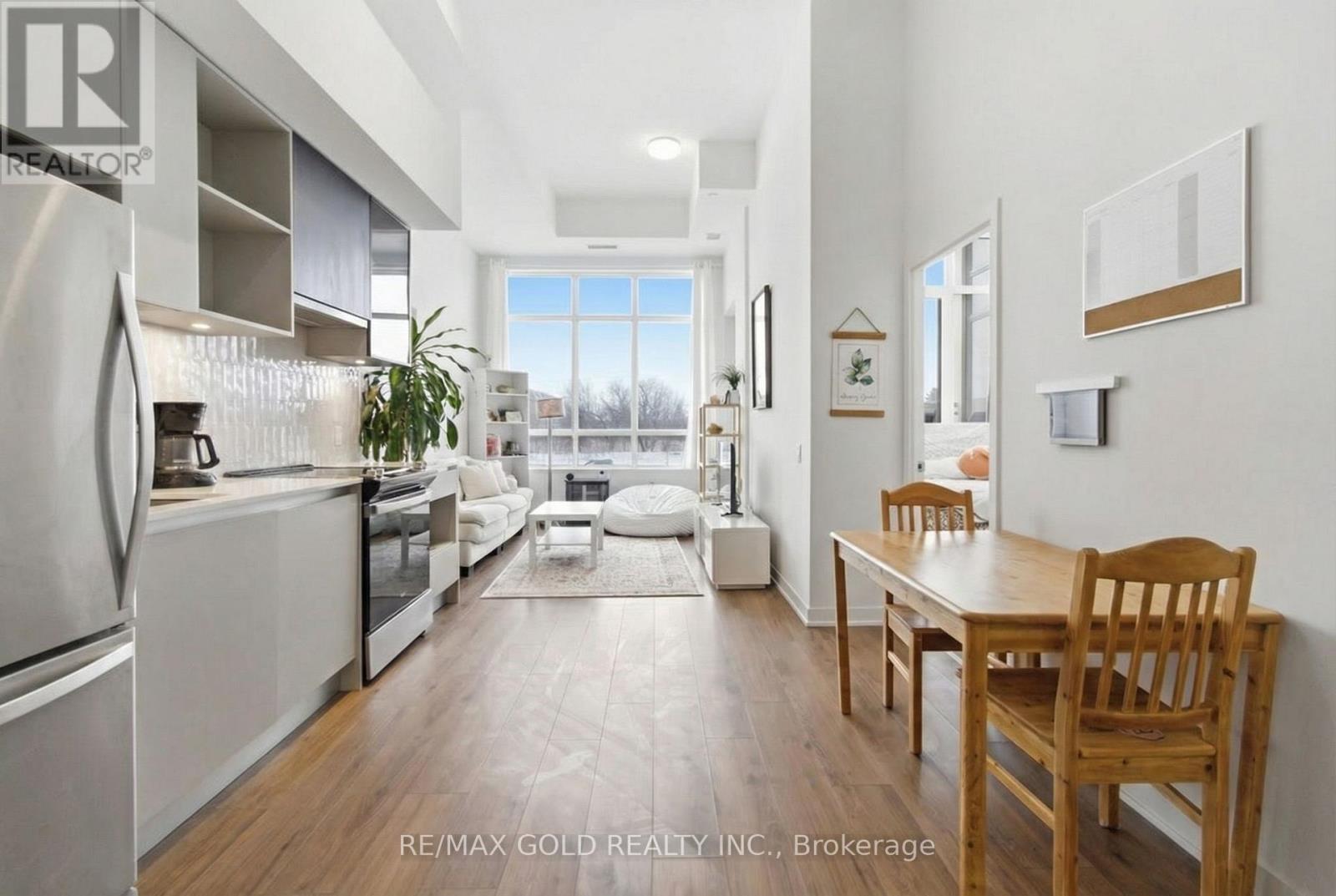 117 - 395 Dundas Street W, Oakville, Ontario  L6M 5R8 - Photo 3 - W12940232