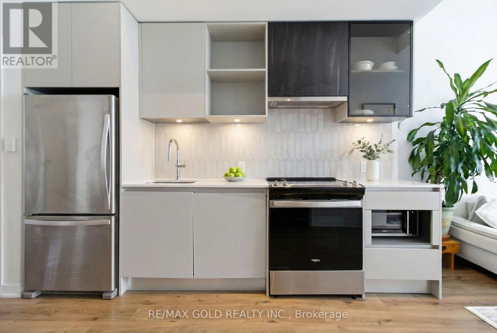 117 - 395 Dundas Street W, Oakville, Ontario  L6M 5R8 - Photo 5 - W12940232