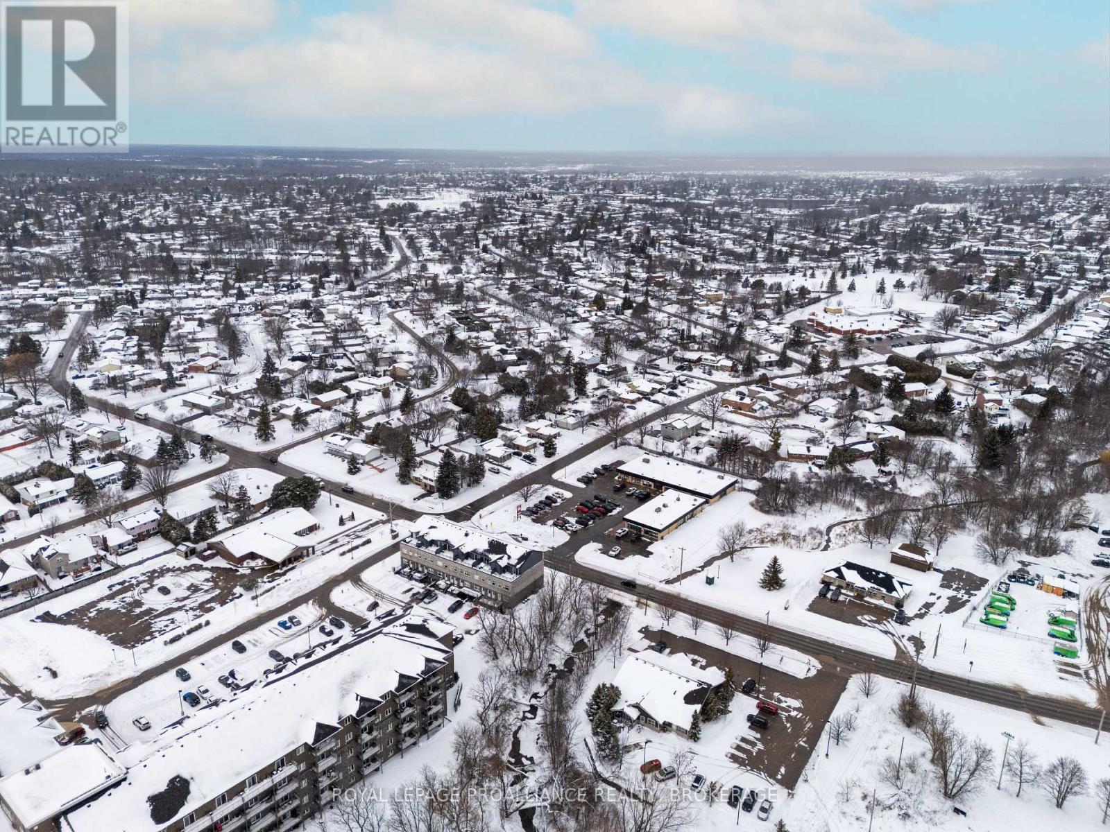 105 - 809 Development Drive, Kingston, Ontario K7M 0J4 - Photo 25 - X12940496