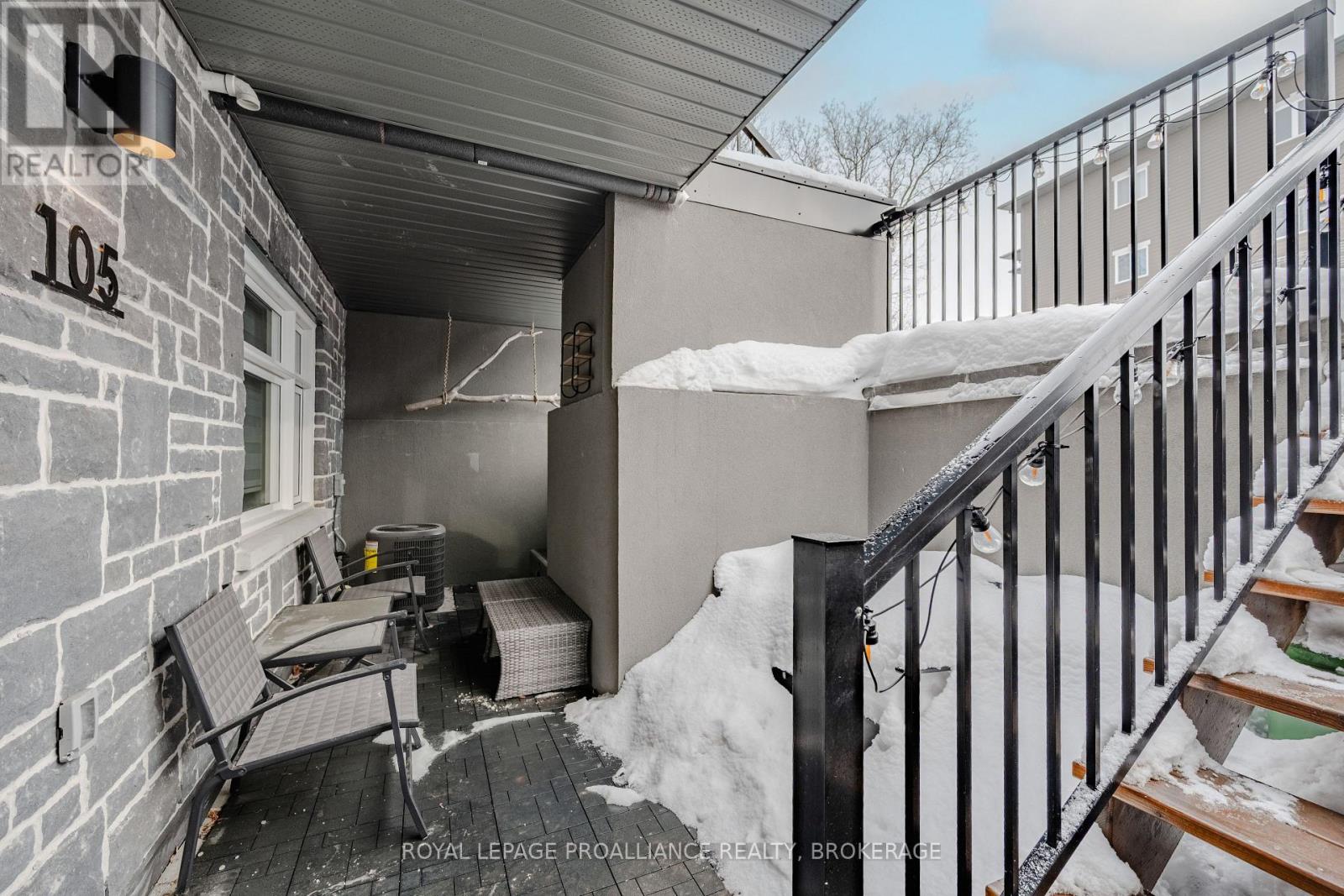 105 - 809 Development Drive, Kingston, Ontario K7M 0J4 - Photo 4 - X12940496