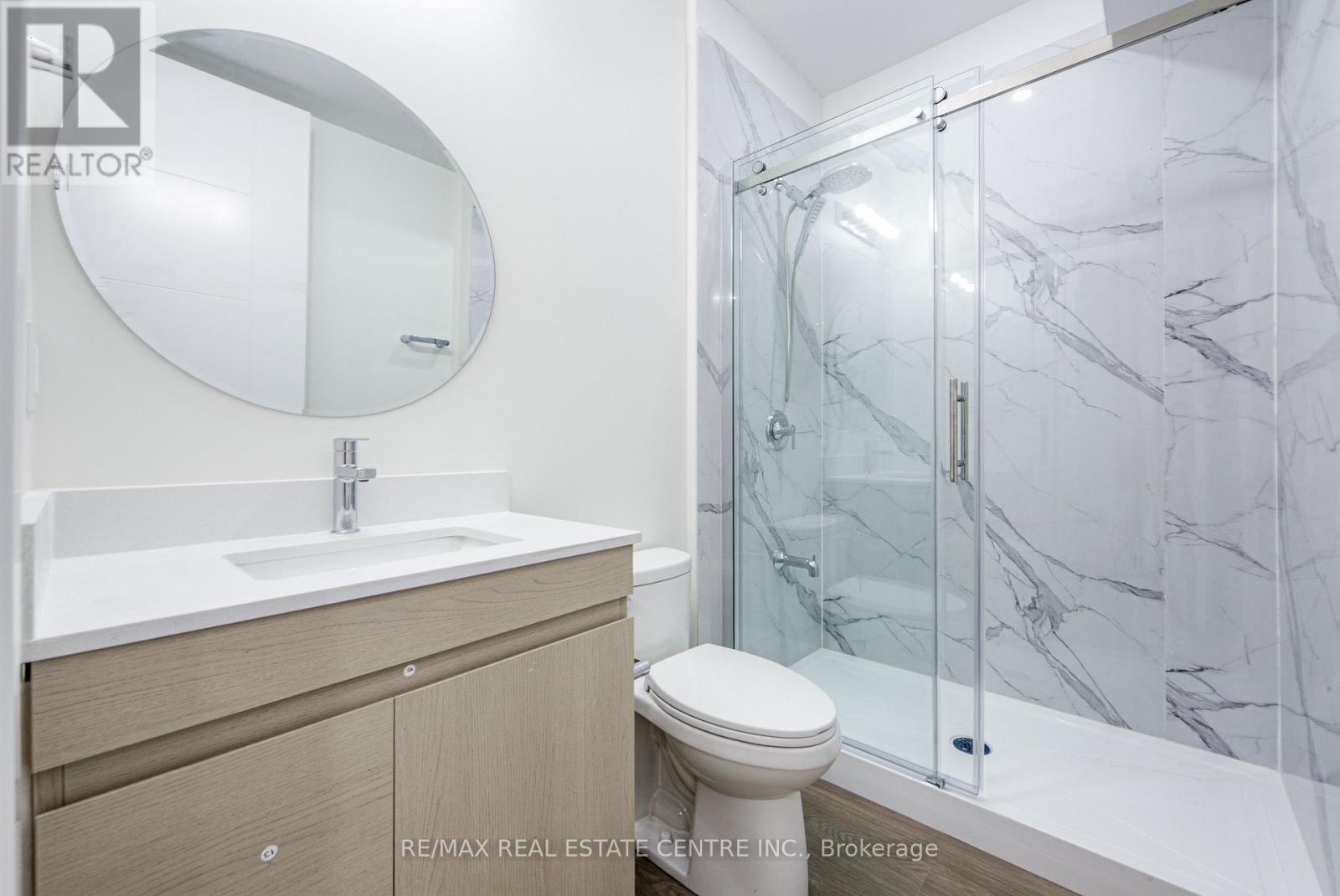 143 Balsam Drive, Oakville, Ontario  L6J 3X4 - Photo 14 - W12941570