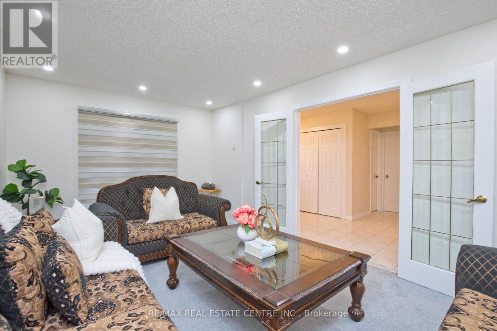 34 Smithers Crescent, Brampton, Ontario  L6Y 3K8 - Photo 15 - W12941596