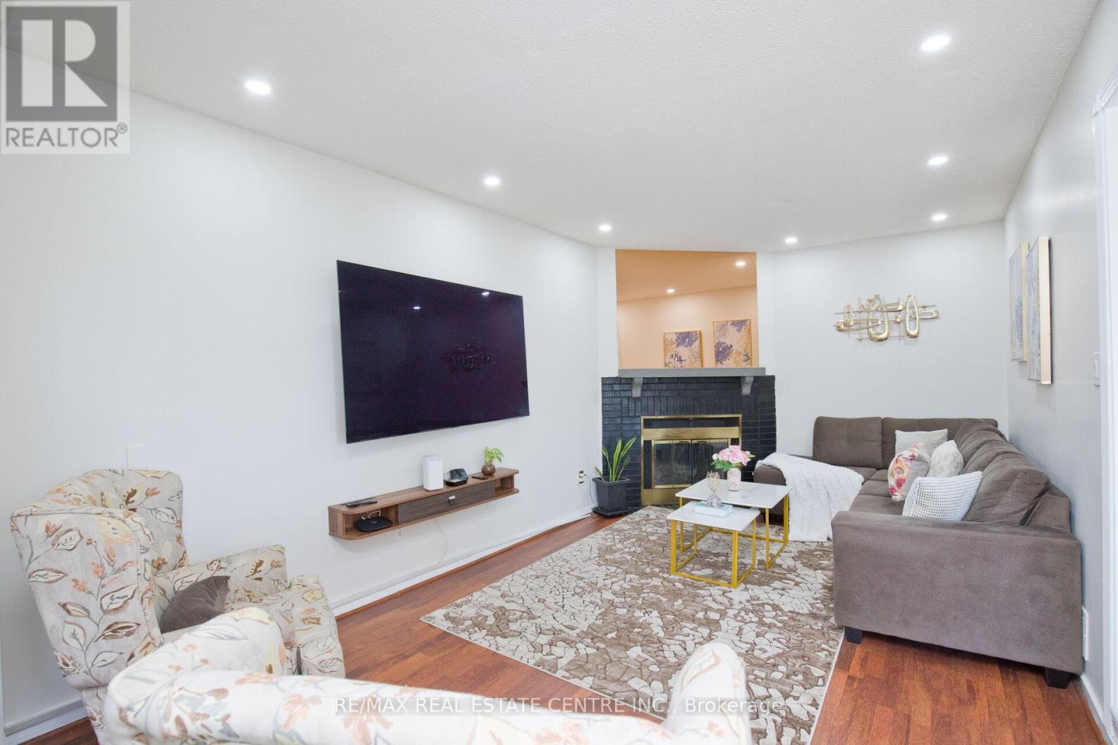 34 Smithers Crescent, Brampton, Ontario  L6Y 3K8 - Photo 17 - W12941596