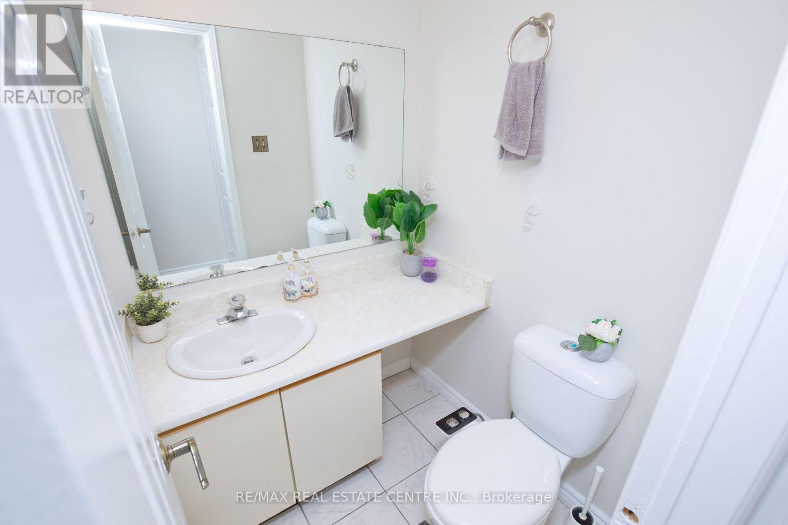 34 Smithers Crescent, Brampton, Ontario  L6Y 3K8 - Photo 25 - W12941596