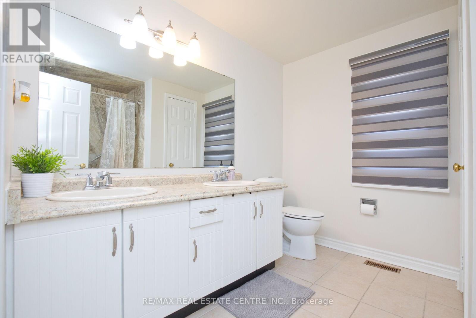 34 Smithers Crescent, Brampton, Ontario  L6Y 3K8 - Photo 31 - W12941596