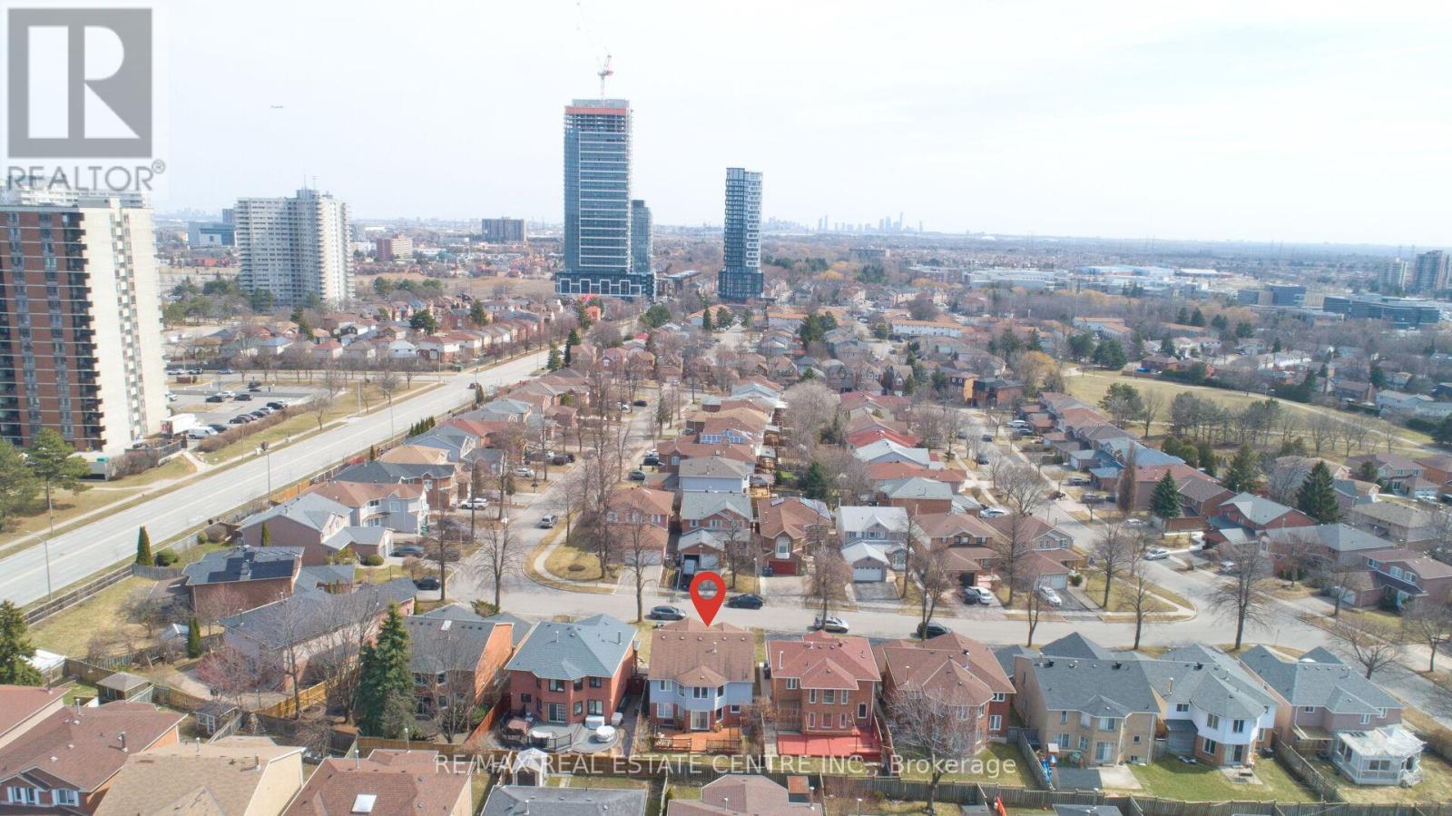 34 Smithers Crescent, Brampton, Ontario  L6Y 3K8 - Photo 7 - W12941596