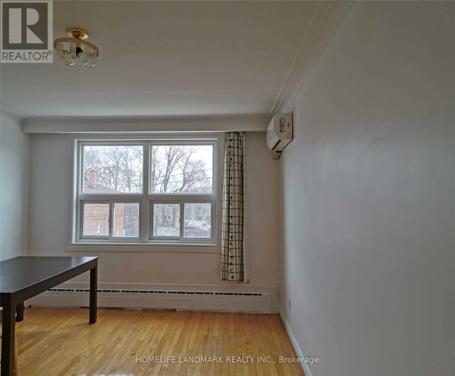 Upper - 407 Royal York Road, Toronto, Ontario  M8Y 2R8 - Photo 3 - W12941598