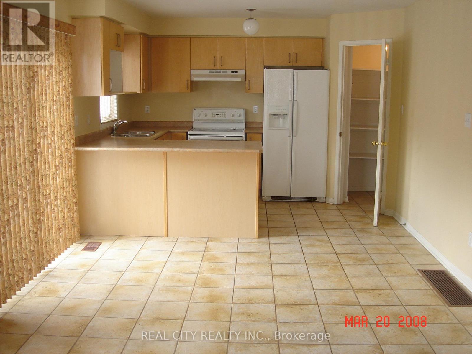 19 Fairhill Avenue, Brampton, Ontario  L7A 2A9 - Photo 12 - W12941604