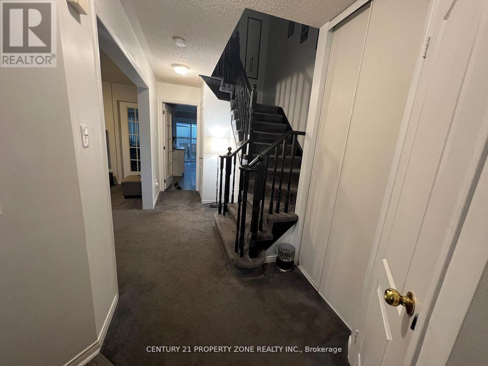 3242 Tortola Court, Mississauga, Ontario  L5N 7C4 - Photo 14 - W12941648