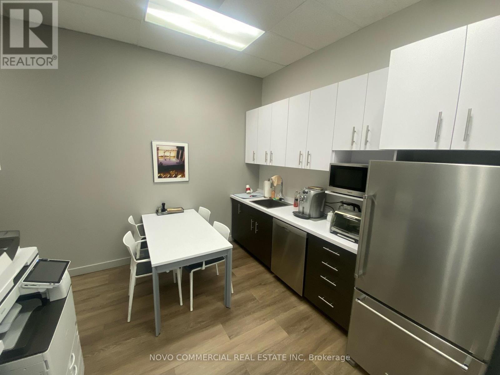 476 - 700 Lawrence Avenue W, Toronto, Ontario  M6A 3B4 - Photo 3 - W12941658