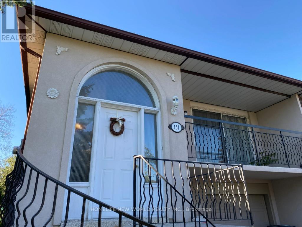 151 CHALFIELD LANE, Mississauga, Ontario