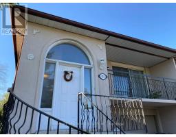 151 CHALFIELD LANE, Mississauga, Ontario