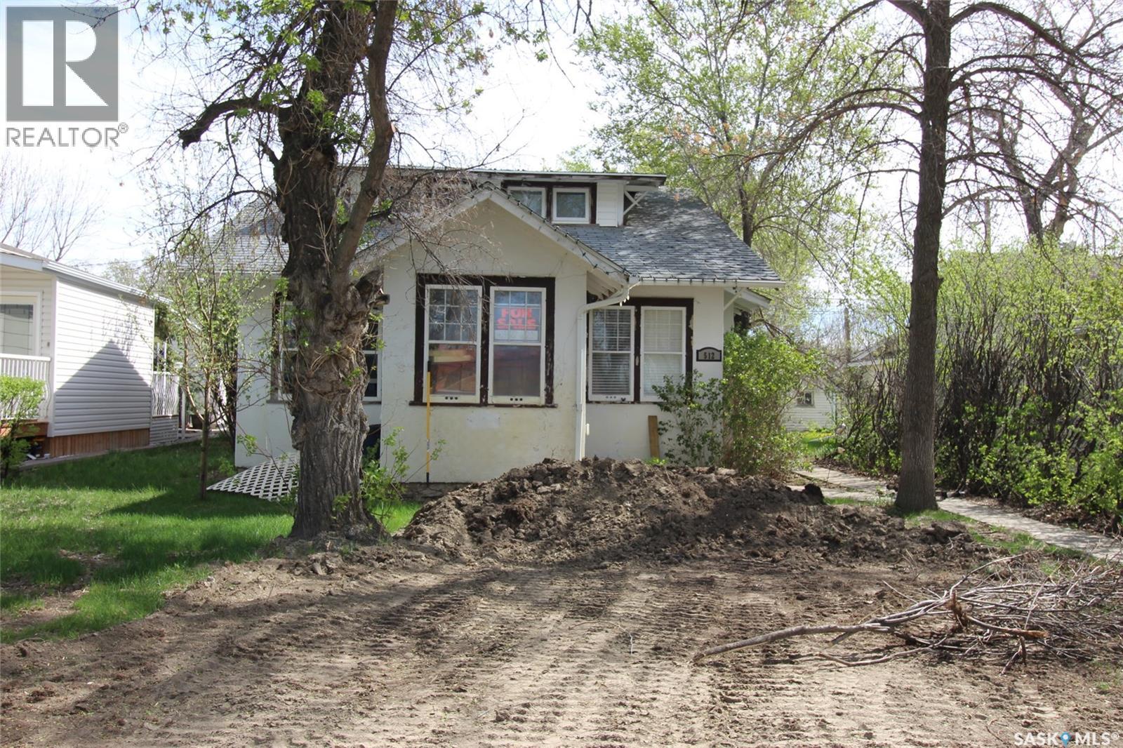 512 1st Street W, Shaunavon, Saskatchewan  S0N 2M0 - Photo 35 - SK031773