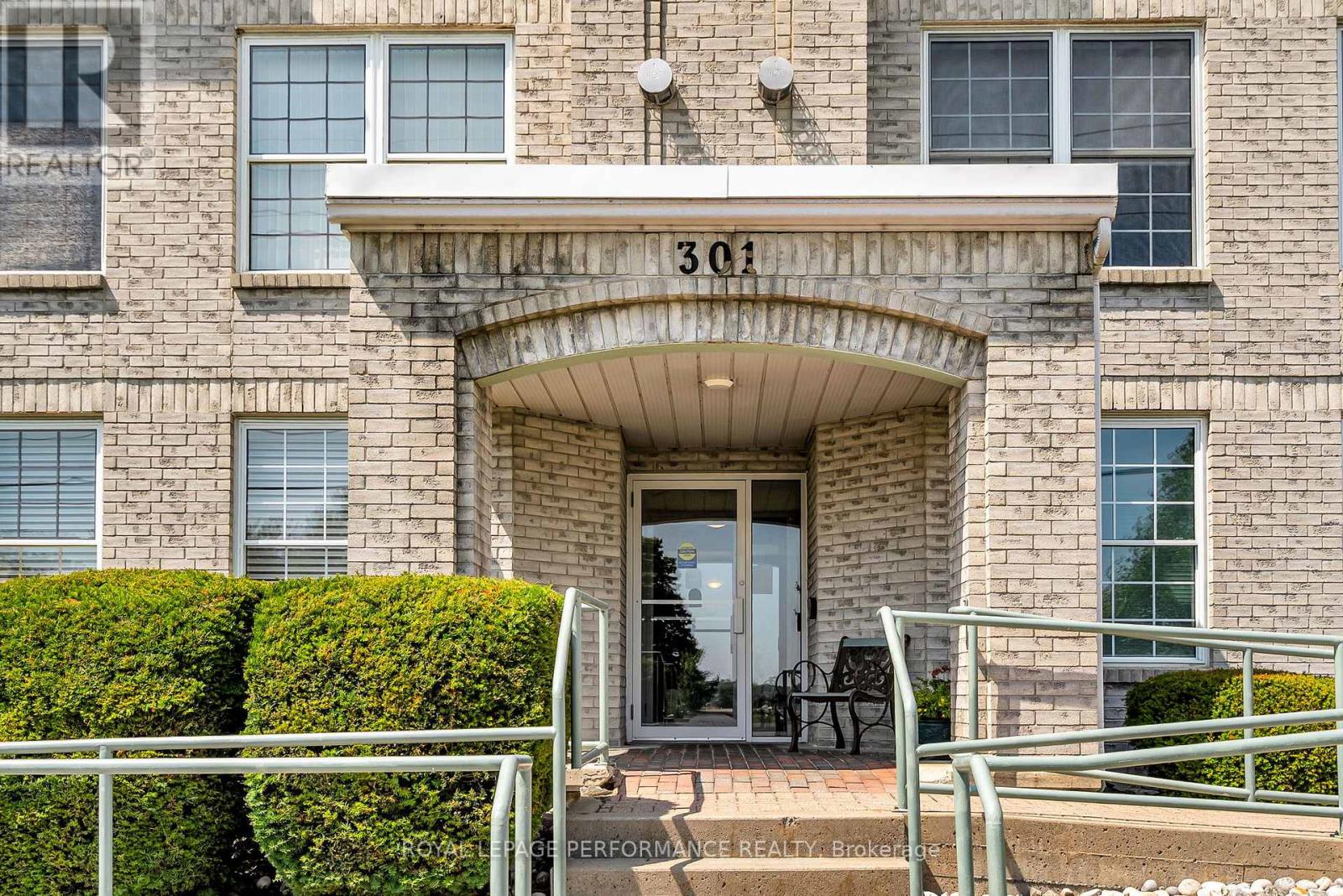 104 - 301 Water Street W, Cornwall, Ontario  K6J 1A5 - Photo 4 - X12940256