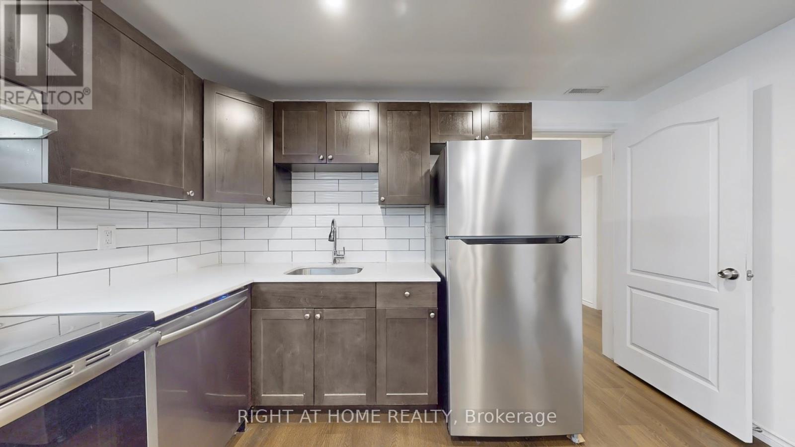 751 Blackacres Boulevard, London North, Ontario  N6G 0J1 - Photo 35 - X12941574