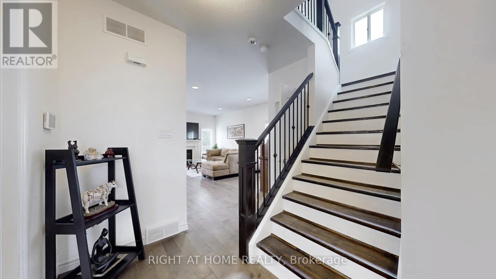 751 Blackacres Boulevard, London North, Ontario  N6G 0J1 - Photo 7 - X12941574