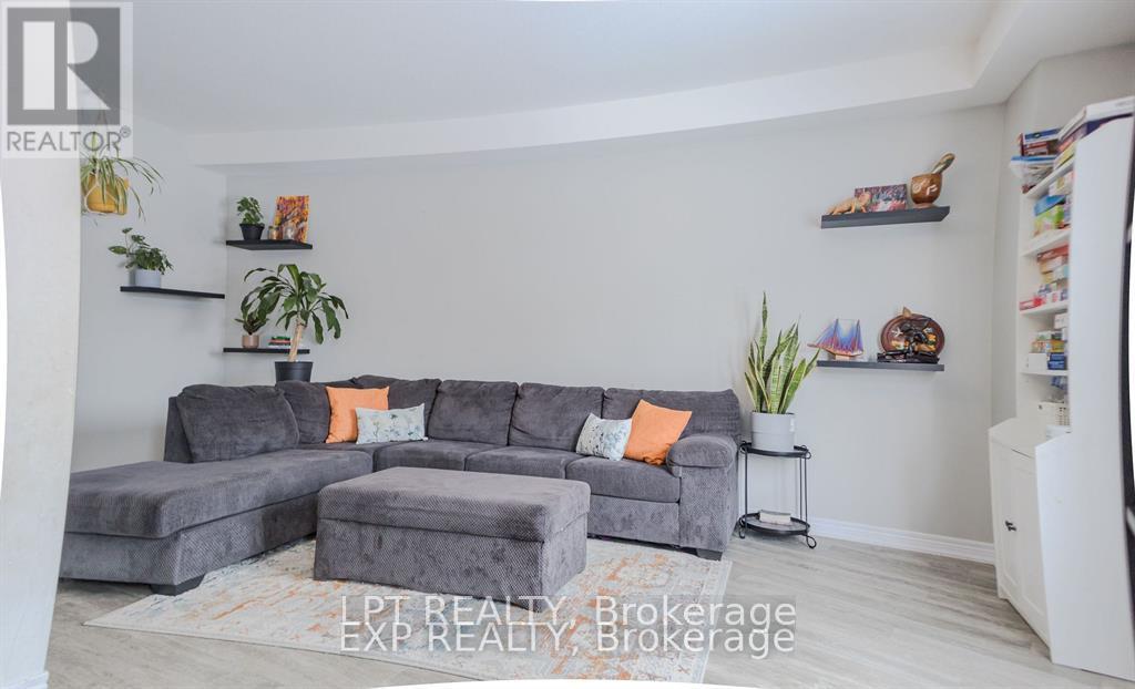 67 - 77 Diana Avenue, Brantford, Ontario  N3T 0R6 - Photo 13 - X12941588