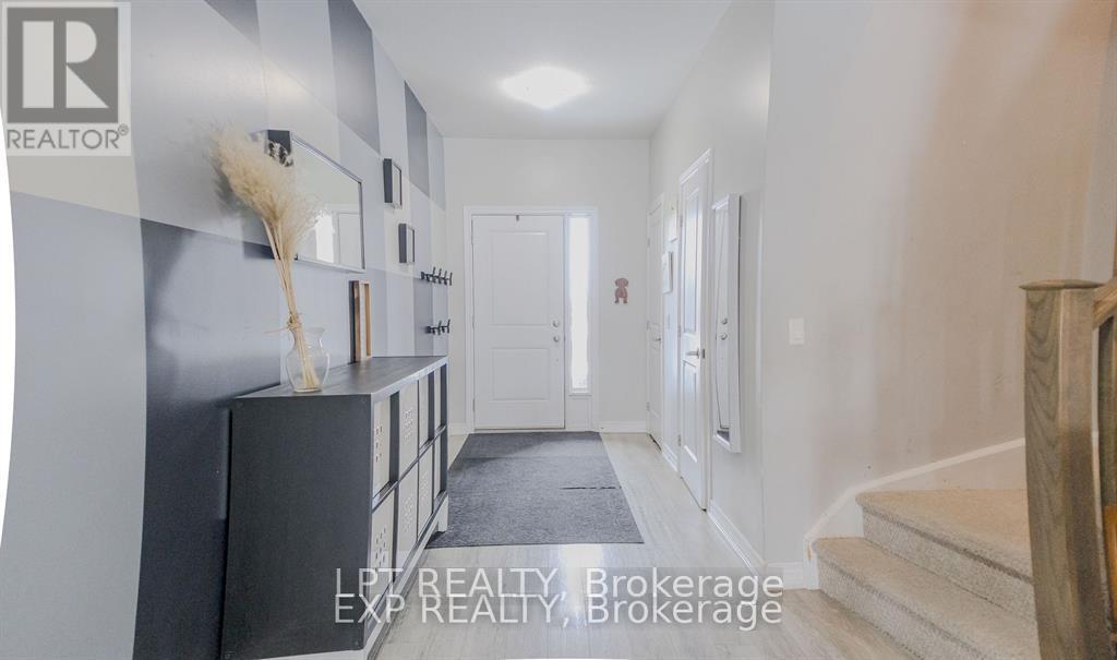 67 - 77 Diana Avenue, Brantford, Ontario  N3T 0R6 - Photo 4 - X12941588