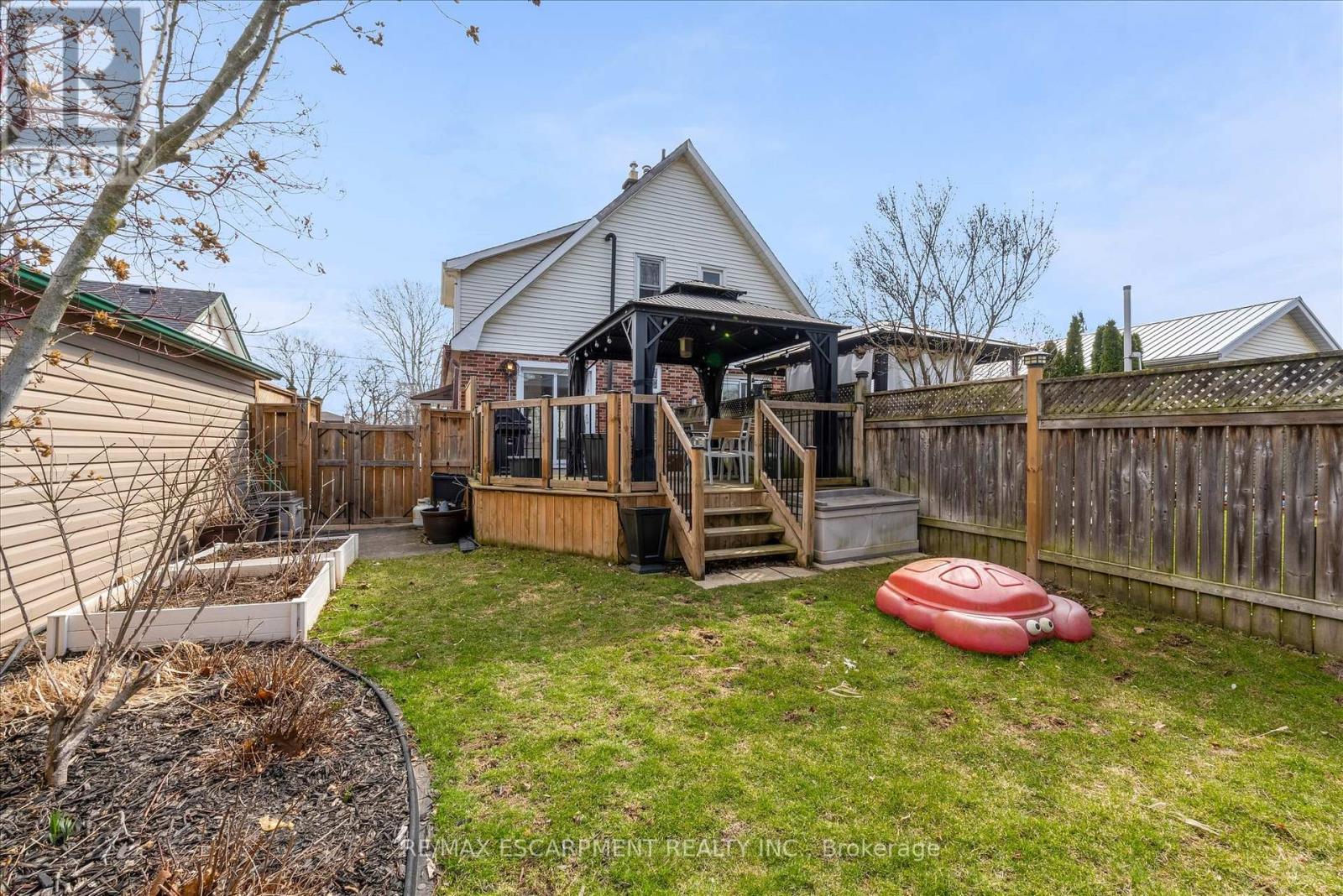 3924 Fletcher Avenue, Lincoln, Ontario  L0R 2C0 - Photo 28 - X12941600