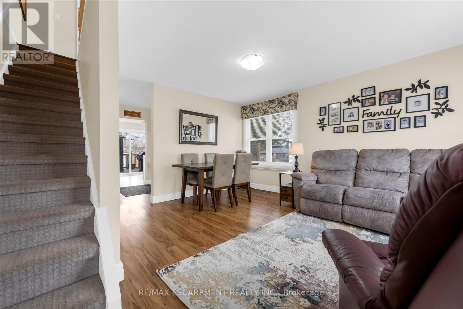 3924 Fletcher Avenue, Lincoln, Ontario  L0R 2C0 - Photo 3 - X12941600