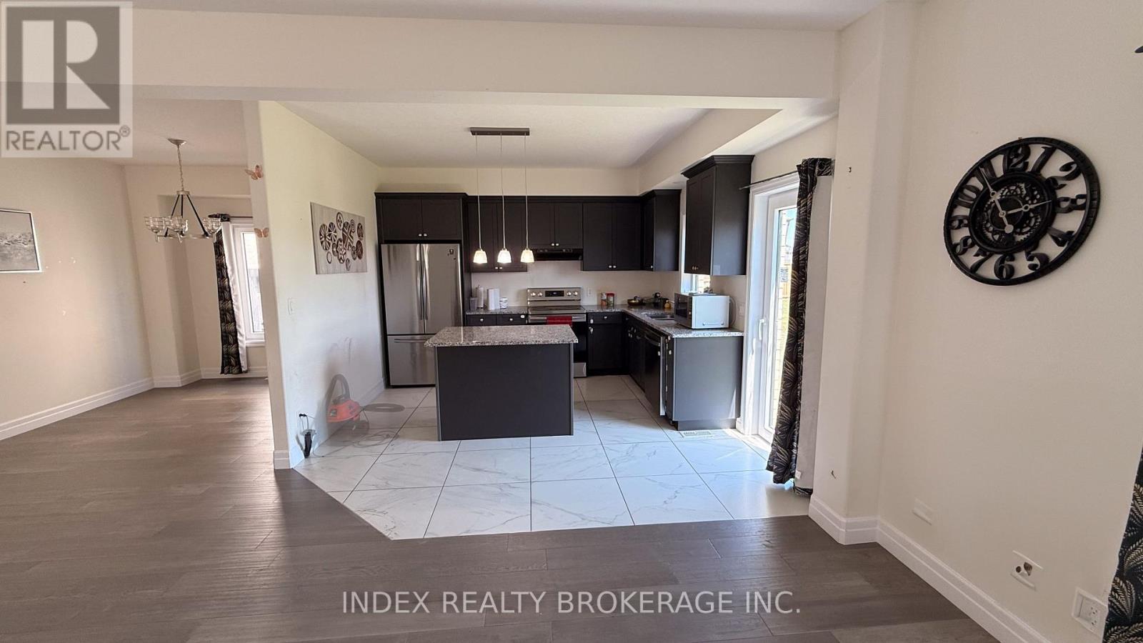 89 Grandville Circle E, Brant, Ontario  N3L 0A4 - Photo 6 - X12941696