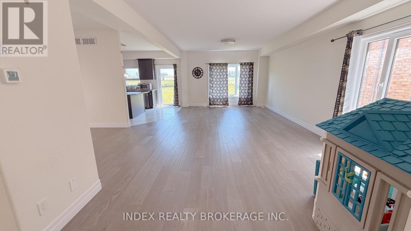 89 Grandville Circle E, Brant, Ontario  N3L 0A4 - Photo 8 - X12941696