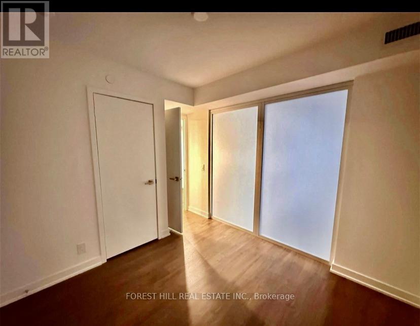 501 - 30 Tretti Way, Toronto, Ontario  M3H 0E3 - Photo 6 - C12814518