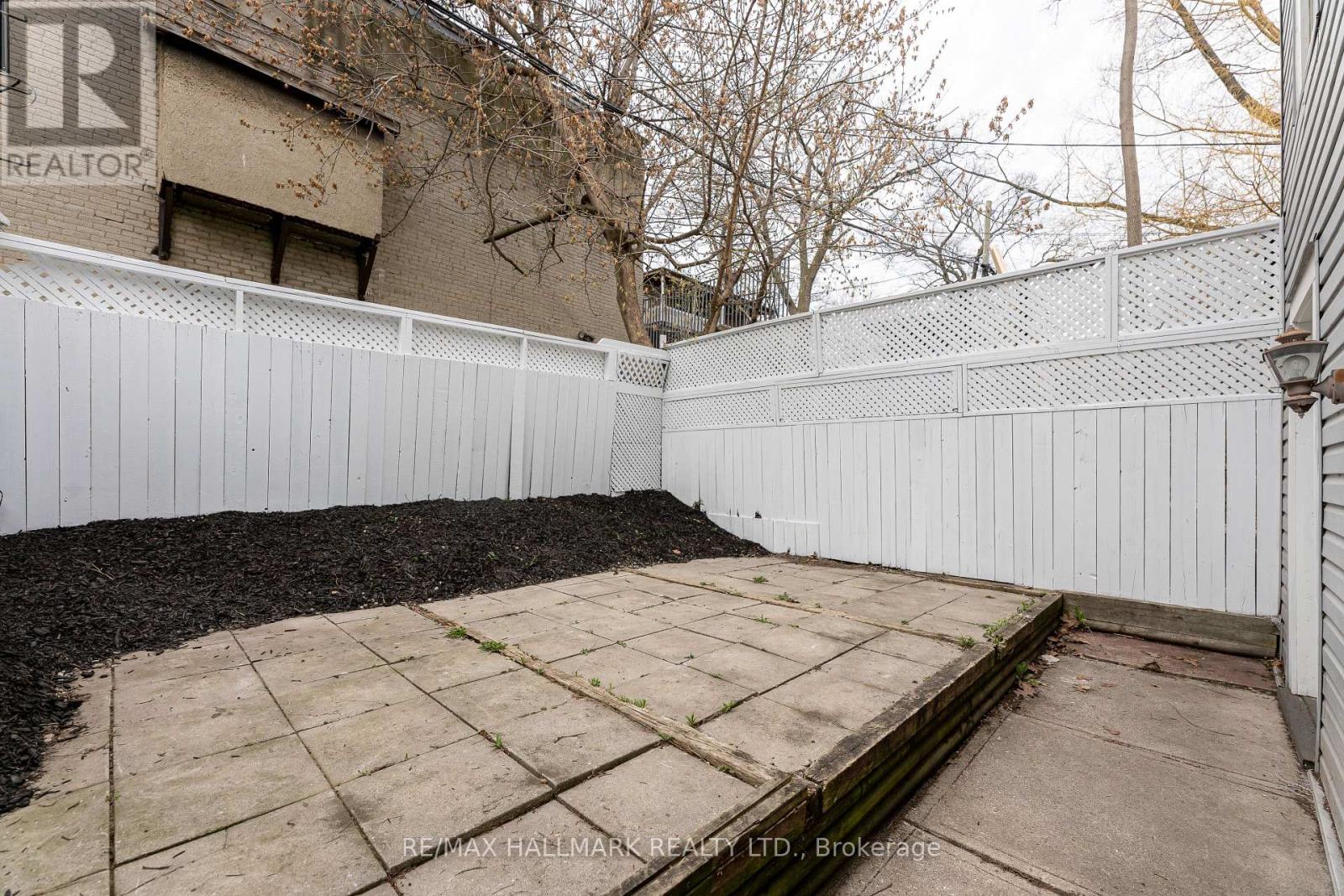 106 Willow Avenue, Toronto, Ontario  M4E 3K3 - Photo 36 - E12834846