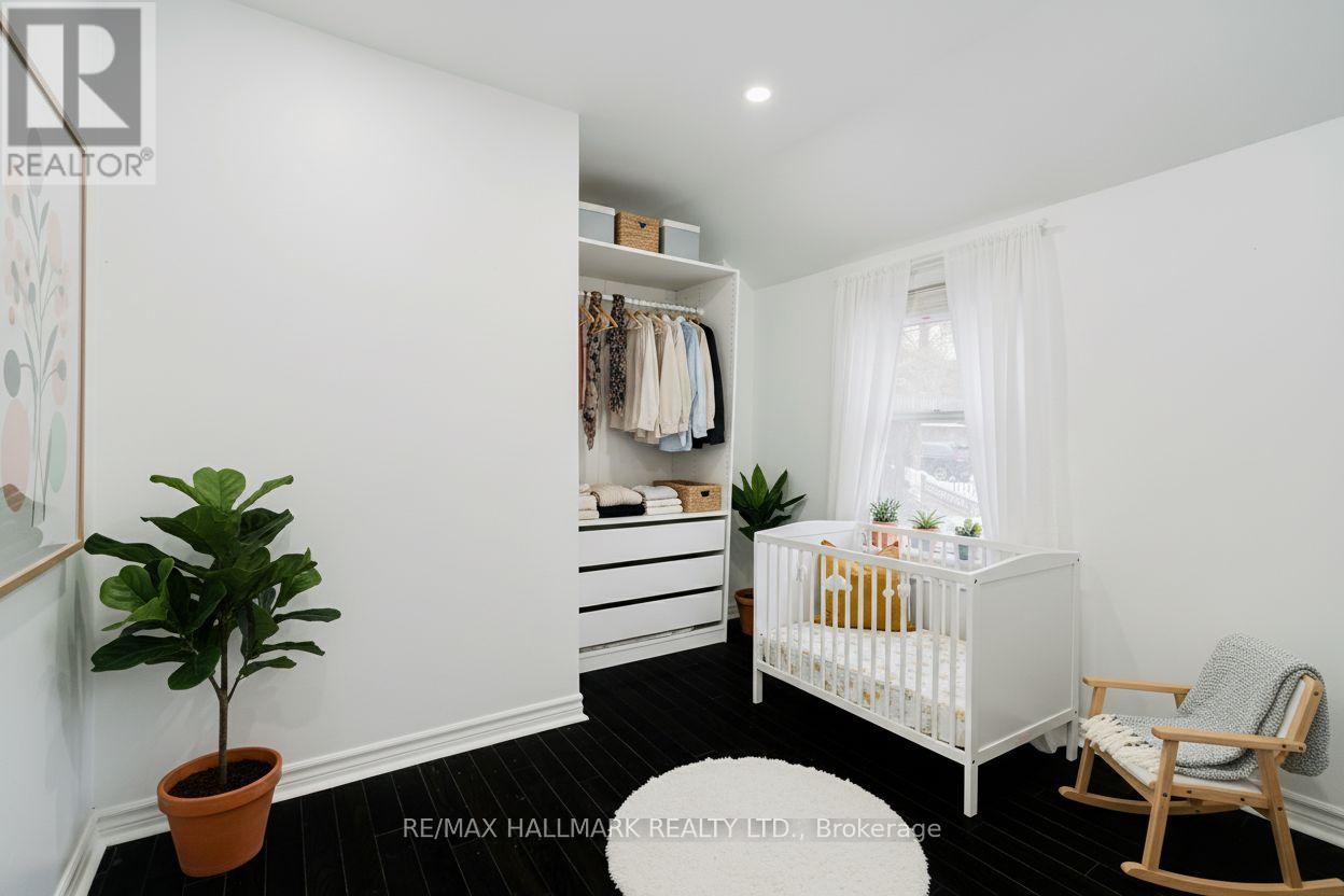 106 Willow Avenue, Toronto, Ontario  M4E 3K3 - Photo 21 - E12834848