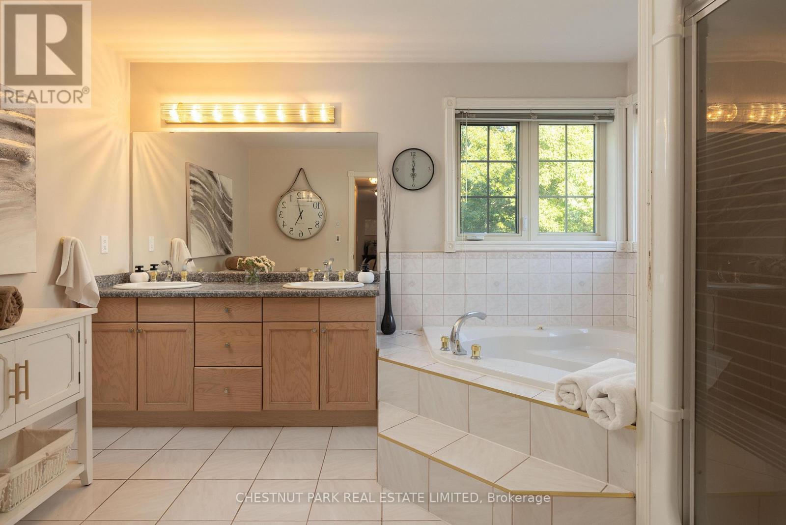 81 Francis Creek Boulevard, St. Catharines, Ontario  L2W 1B3 - Photo 20 - X12522188