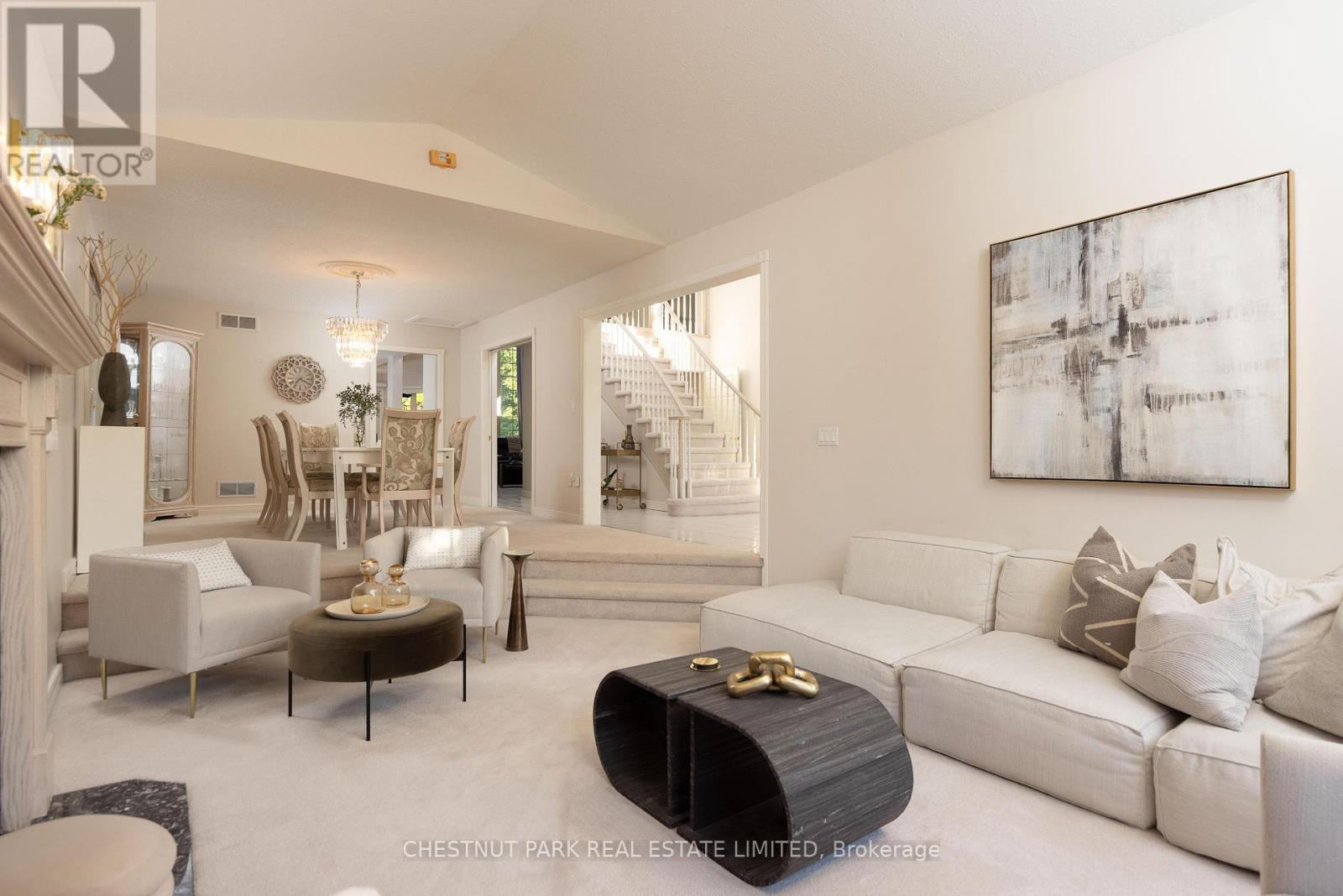 81 Francis Creek Boulevard, St. Catharines, Ontario  L2W 1B3 - Photo 6 - X12522188