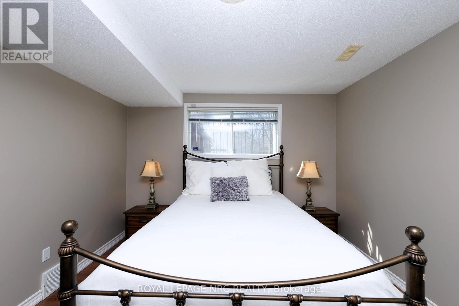 60 Millbridge Crescent, Pelham, Ontario  L3E 0E8 - Photo 33 - X12872576