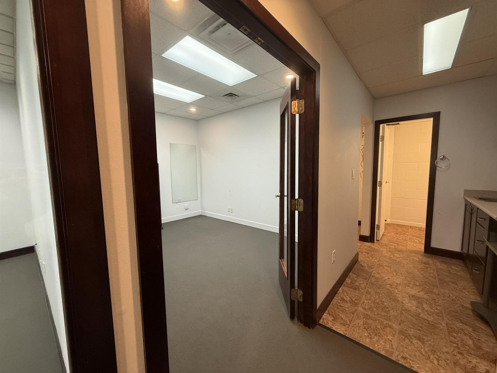 103 2760 Gladwin Road, Abbotsford, British Columbia  V2T 4S6 - Photo 6 - C8077485