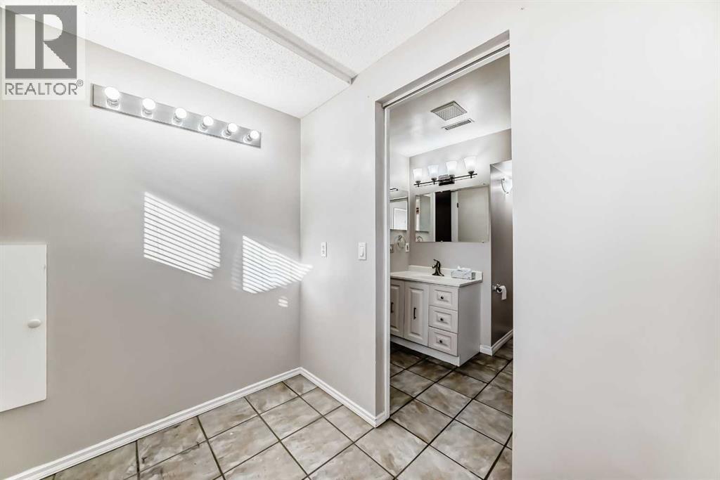 72 Whitehaven Road NE, Calgary, Alberta  T1Y 6A4 - Photo 21 - A2291210