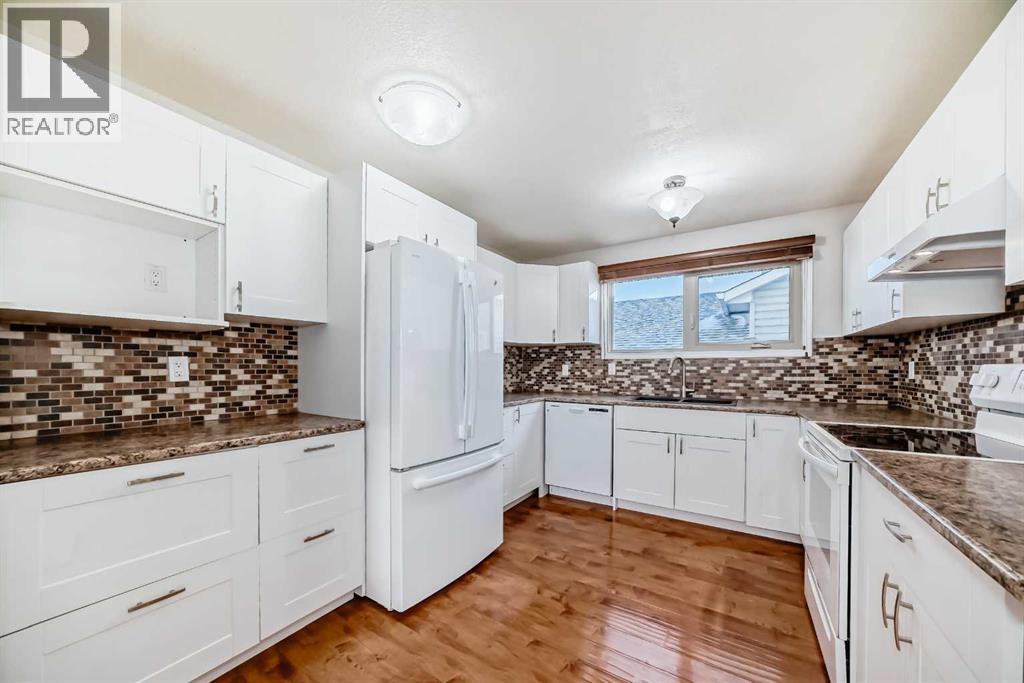 72 Whitehaven Road NE, Calgary, Alberta  T1Y 6A4 - Photo 3 - A2291210