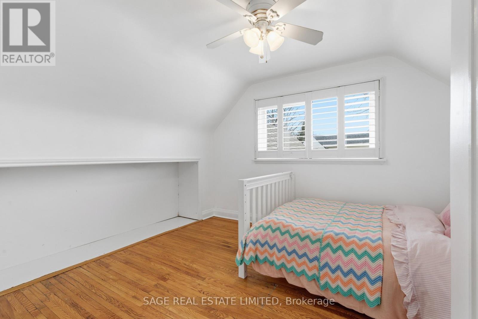 11 Chelsea Drive, Toronto, Ontario  M8W 4R5 - Photo 13 - W12940372