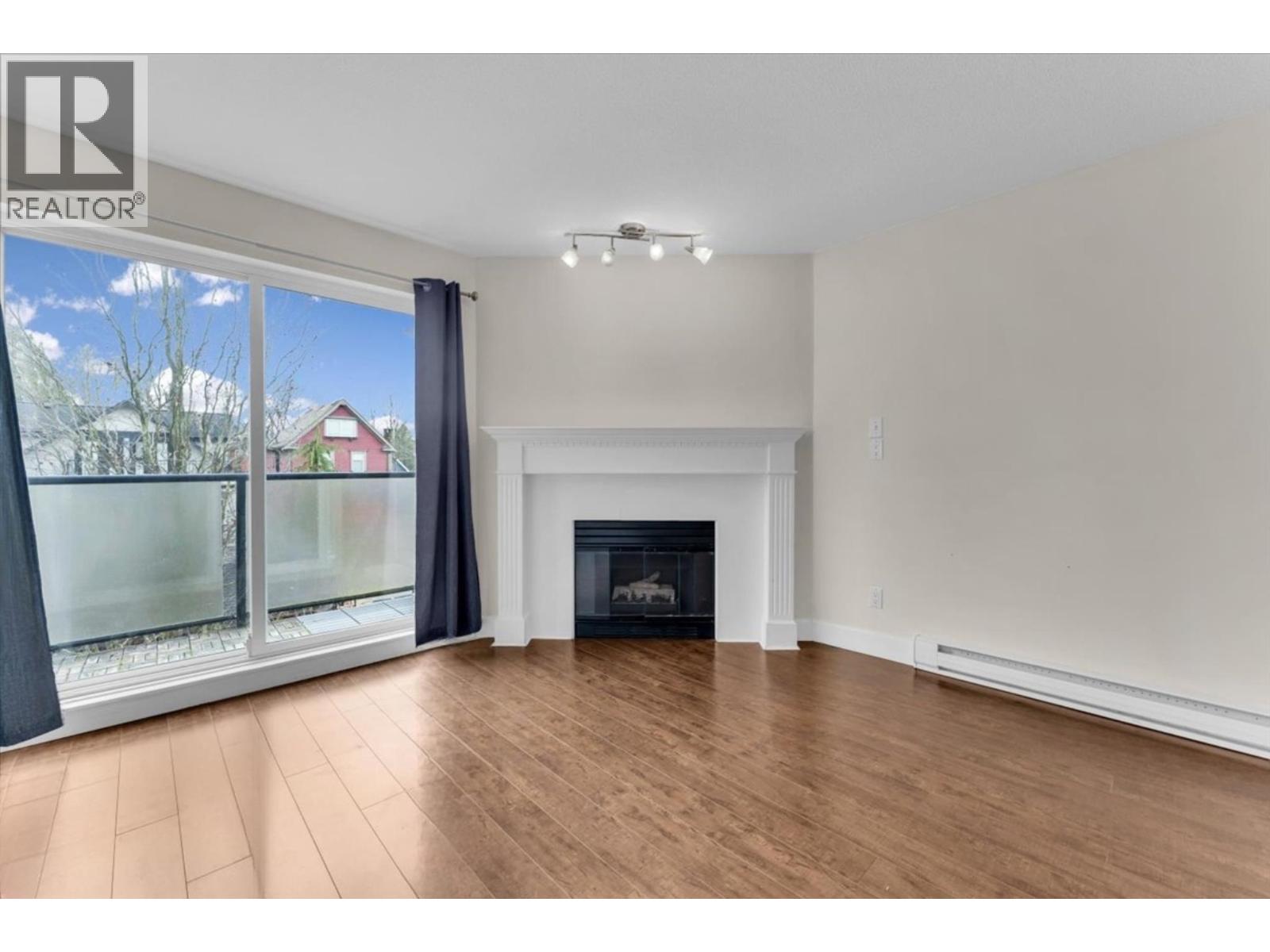 307 876 W 16th Avenue, Vancouver, British Columbia  V5Z 1T1 - Photo 3 - R3105637