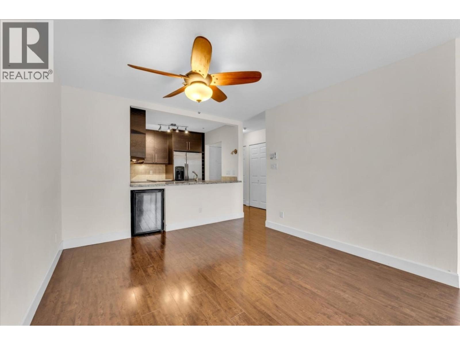 307 876 W 16th Avenue, Vancouver, British Columbia  V5Z 1T1 - Photo 9 - R3105637