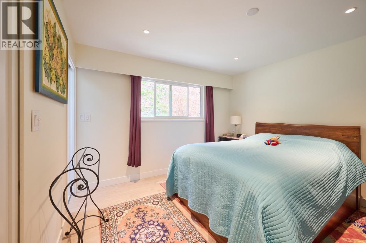 809 Seymour Boulevard, North Vancouver, British Columbia  V7J 3S7 - Photo 10 - R3105616